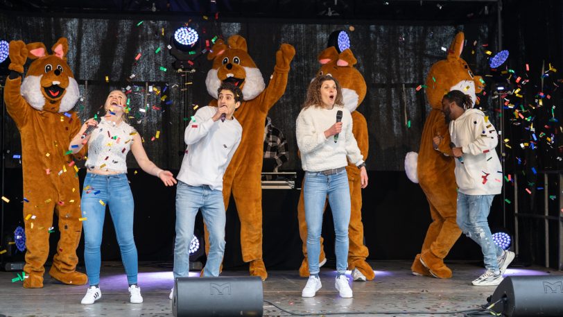 Die Ostershow vom Gospelprojekt Ruhr im Autokino