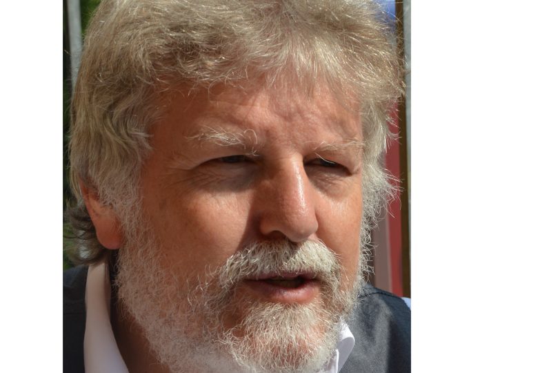 Den undotierten Ehrenpreis des Literaturpreises Ruhr bekam der Autor und Literaturvermittler Artur Nickel.