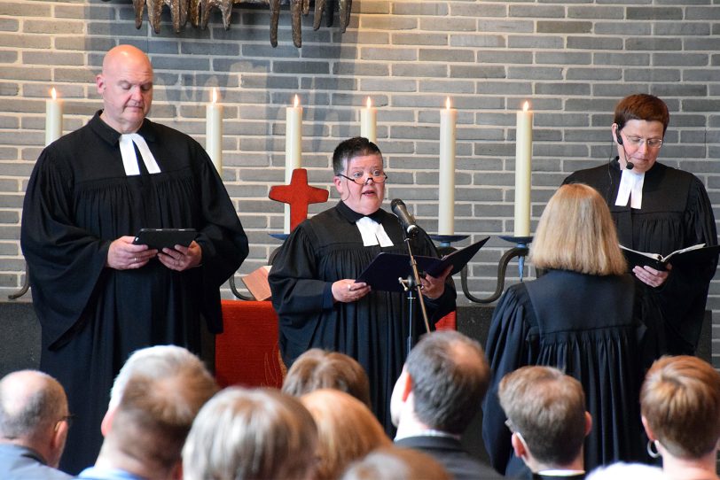 Die Kirchengemeinde Wanne-Eickel feierte am Sonntag (4.6.2023) in der Auferstehungskirche die Ordination von Pfarrerin Janne Holzmann.