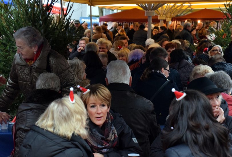 Auf dem Adventsmarkt des Lions Clubs Herne-Emschertal in Eickel.