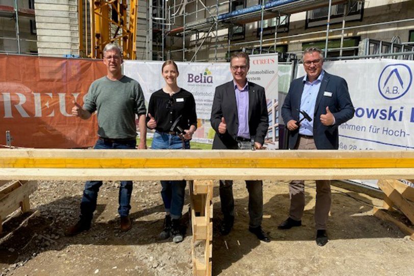 v.l.n.r.: Marcel Schonebeck (Projektleiter Cureus West), Kathrin Ufken (Gesamtprojektleitung Cureus), Kai Gera (1. BM Herne), Christoph Laube (Personalmngt. Belia), Nordrhein-Westfalen, ein Projekt der Cureus