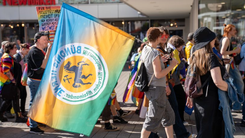 Der Christopher Street Day (CSD) am Samstag (21.9.2024) begann auf dem Europaplatz und zog anschließend durch die Stadt.