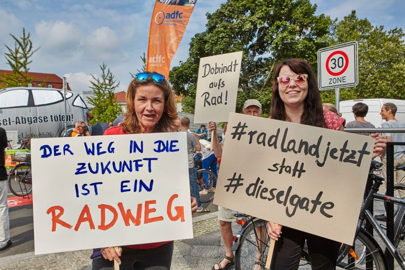 ADFC-Demo beim Dieselgipfel im August 2017.