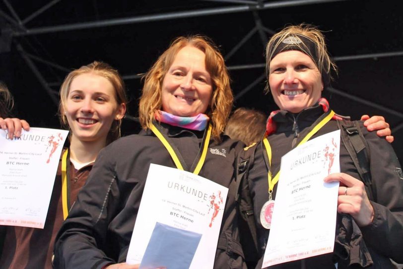 v.l. Melina Klatt, Elke Sust, Manuela Arnold-Klatt.
