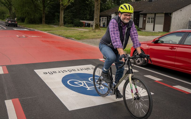 An der Vinckestraße wurde zwischen Horsthauser Straße und Hölkeskampring eine neue Fahrradstraße eröffnet.