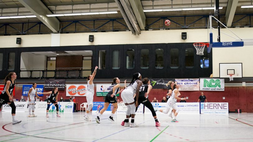 Die HTC-Damen gewinnen gegen die SNP BasCats USC Heidelberg am Sonntag (3.10.2021) mit 66:64.