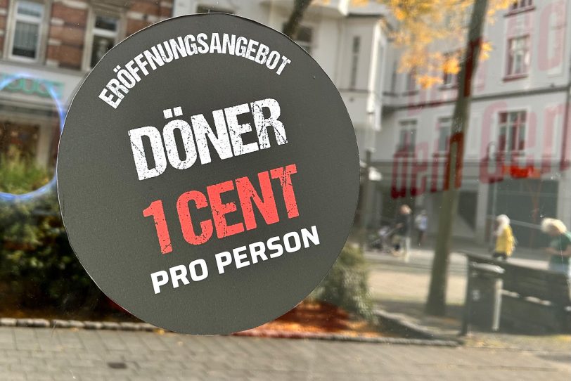 Das wird lange Schlangen geben: Die Döner sollen zur Eröffnung für einen Cent angeboten werden.