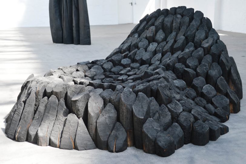 Kunst und Kohle-Ausstellung: Werke des Englichen Künstlers David Nash.