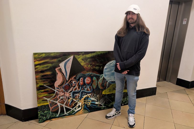 Das HKB-Neumitglied Sebastian Kaschner ist im Erdgeschoss mit großformatigen Acryl-Gemälden vertreten.