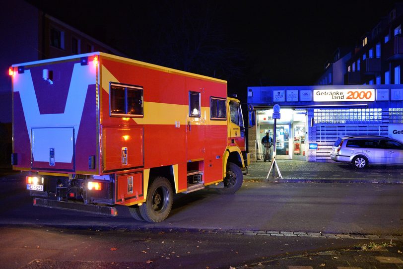 Feuerwehreinsatz auf Grund von Gasgeruch im Hausflur.