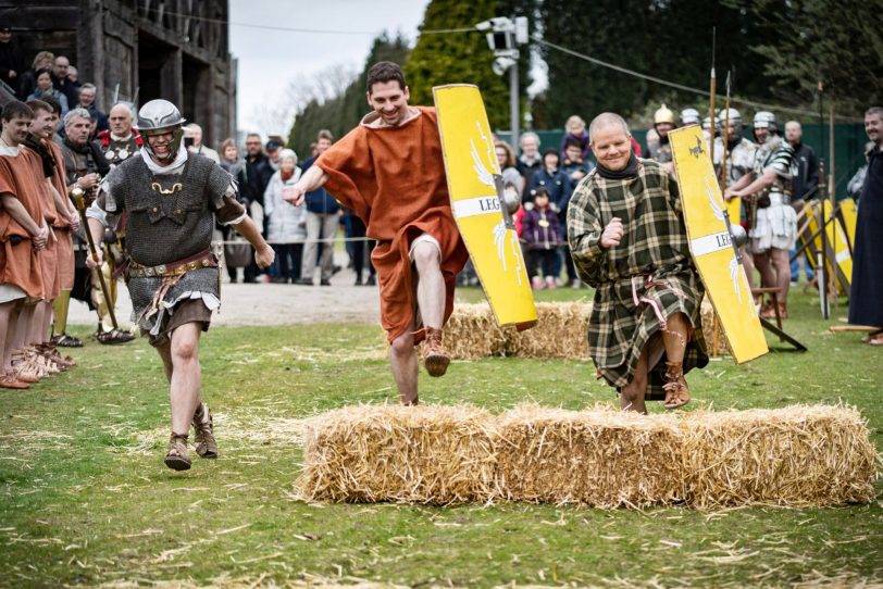 Zur Musterung der neuen Rekruten gehört unter anderem der Hindernislauf.