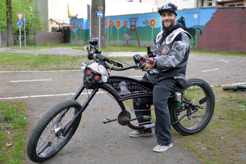 Ein echte 'Kölsche Jung' radelte in der Cruiser-Gruppe für das Hospiz-Radeln.