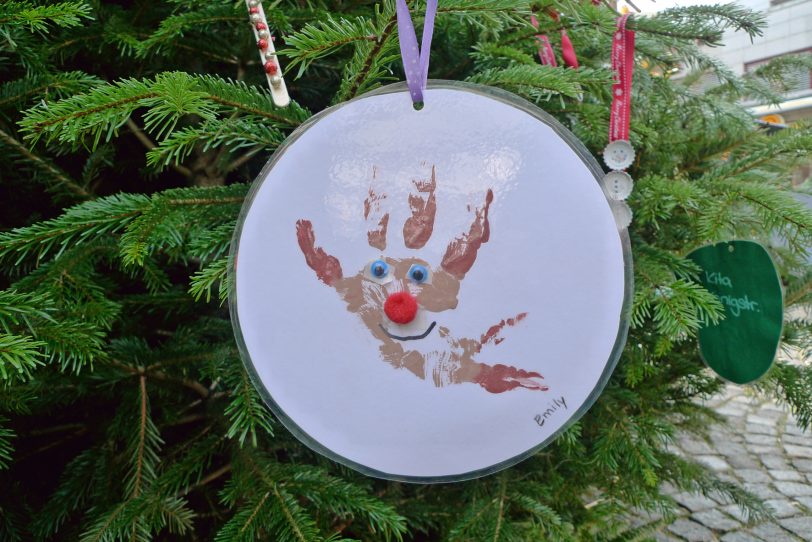 Traditionelles Weihnachtsbaum-Schmücken 2019