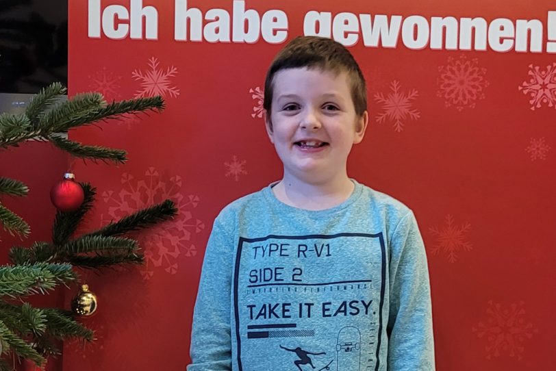 Glücklicher Gewinner des Kids-Adventskalender 2025: Jonas Kowalk hat einen Gutschein von Michelbrink im Wert von 15 Euro gewonnen.