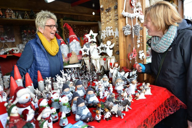 Weihnachtliches auf dem Markt der WfB.