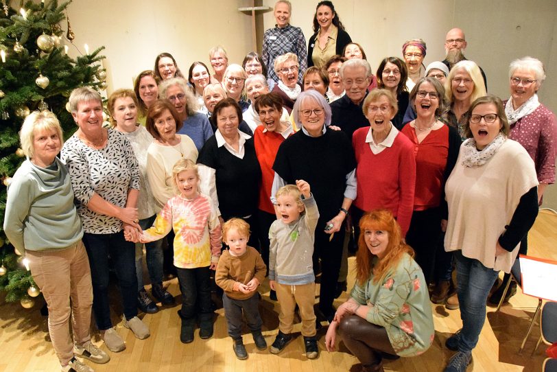 'Ungefiltert' ein Chor krebsbetroffener Frauen, den die Psychoonkologinnen Steffi Boyke und Sultan Lunkenheimer im Evangelischen Krankenhaus Herne aufgebaut haben.