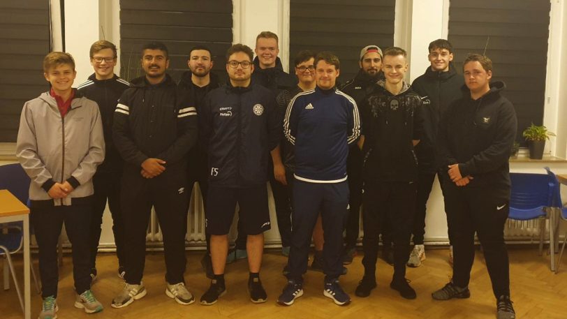 Der Fußballkreis Herne hat zwölf neue Schiedsrichter ausgebildet.