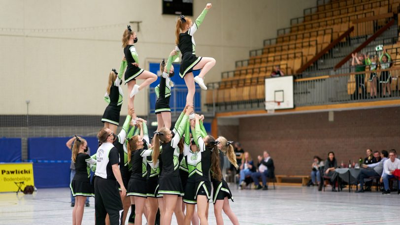 Die HTC-Damen gewinnen gegen die SNP BasCats USC Heidelberg am Sonntag (3.10.2021) mit 66:64. Die Cheerleader
