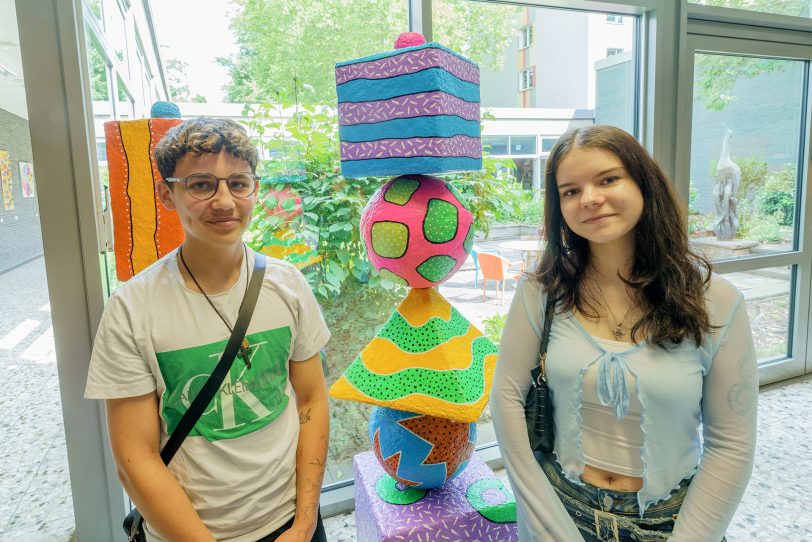 Jugendwerkstatt zeigt Ausstellung „Kaleidoskop“ in der vhs-Galerie.
