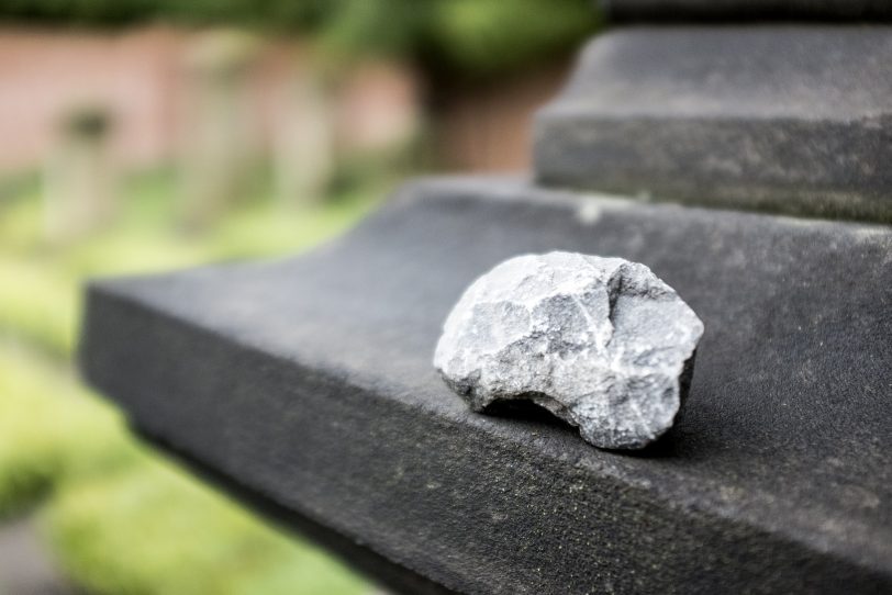 Grabstein auf dem jüdischen Friedhof.