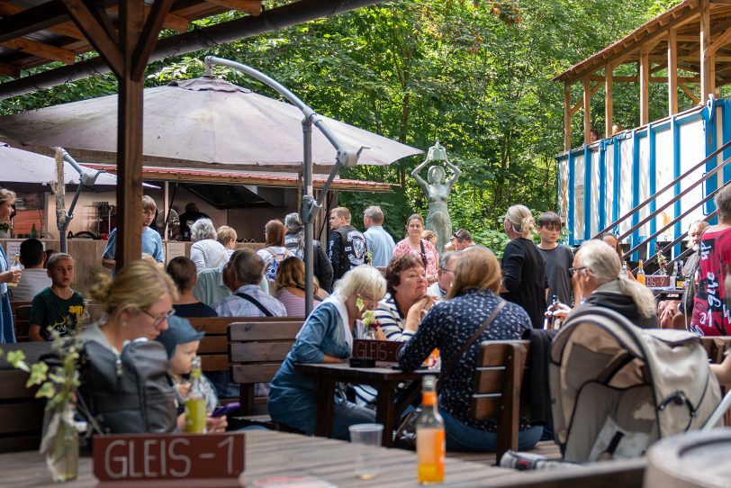 Das Kinderfest am Heimatmuseum Unser Fritz am Sonntag (2.7.2023) stand unter dem Motto "Keine Gewalt gegen Einsatzkräfte". Mit dabei waren unter anderem THW, DLRG, das DRK, Polizei, Feuerwehr sowie die Red und Blue Knights.