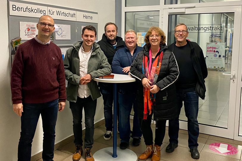 v.l. Schulleiter Thomas Brechtken, Markus Mähler, Björn Wohlgefahrt, Stephan Müller, Bettina Szelag, Jürgen Hausmann.