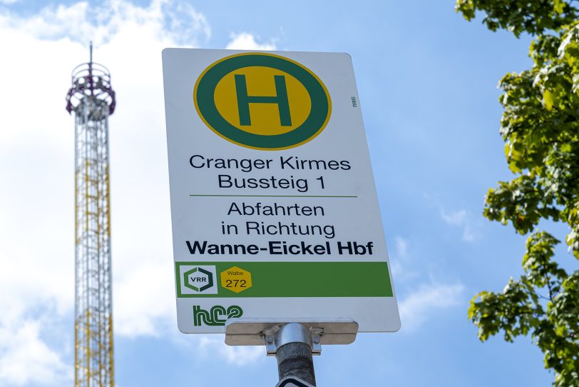 Die Cranger Kirmes ist gut per Bus und Bahn zu erreichen: HCR, Bogestra und Vestische informieren über die Haltestelle und Umleitungen.