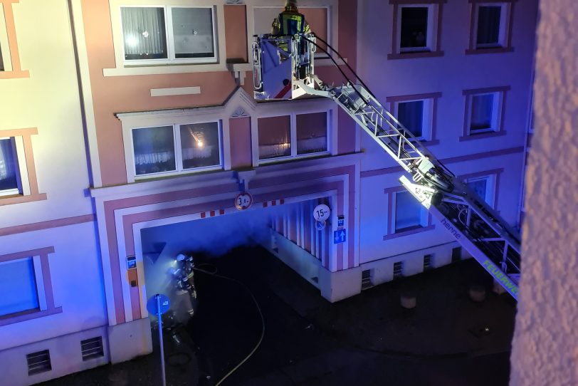 Die Rettungskräfte der Feuerwehr löschten den Brand.