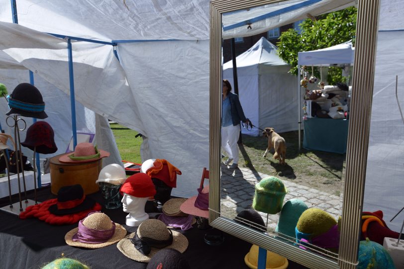 Kunstmarkt im Hertener Schlosspark.