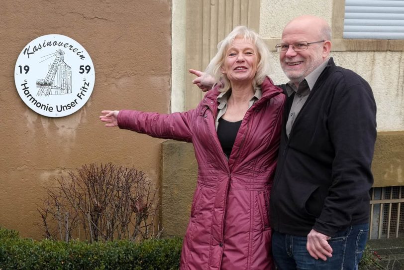 Heike Lange mit dem 1. Vorsitzenden Uwe Adamaschek.