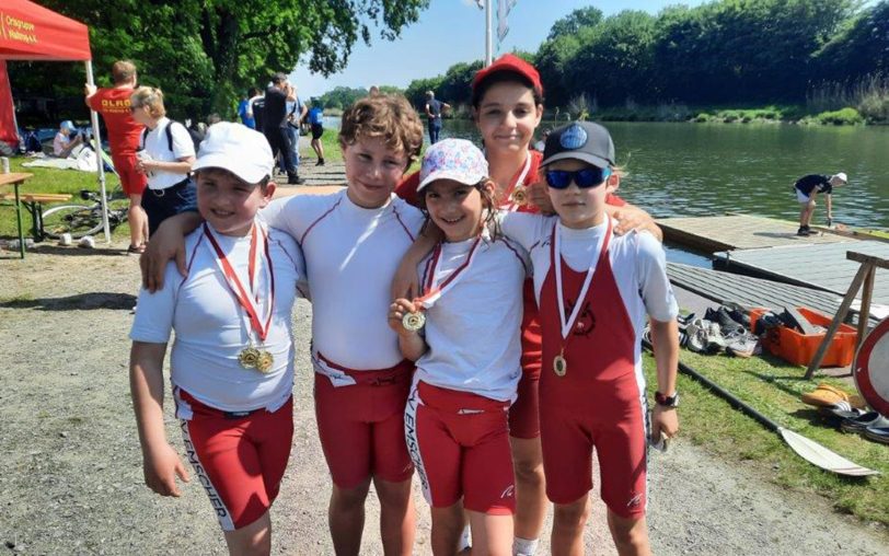 Glückliche Sieger: (v.li.) Niclas Korsmeier, Vincent Vischer, Linda Vischer, Amina Fallah und Hanna Beuth.