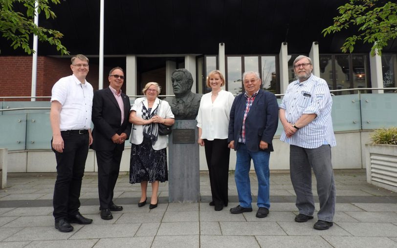 v.l. Jürgen Hattendorf (Geschäftsführer), Frank Heu (Vorsitzender), Irmgard Hagenkötter (Beisitzerin), Kirsten Eink (Stellvertretende Vorsitzende), Helmut Krohn (Beisitzer), Fritz Pascher (Schriftführer).