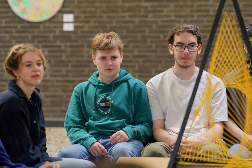 Jugendwerkstatt zeigt Ausstellung „Kaleidoskop“ in der vhs-Galerie.