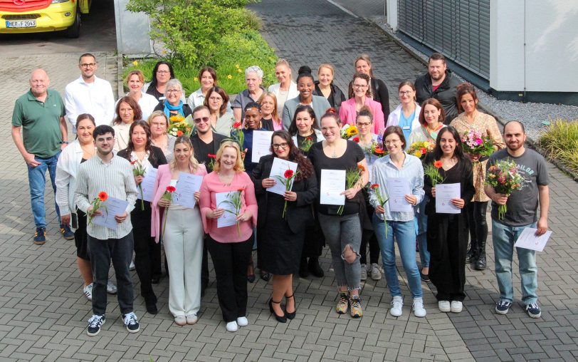 Bei allen Beteiligten herrschte große Freude über die bestandene Fachweiterbildung zum Wundexperten ICW.
