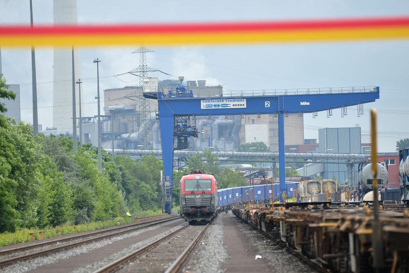 Erster Zug aus der Chinesischen Stadt Lianyungang.