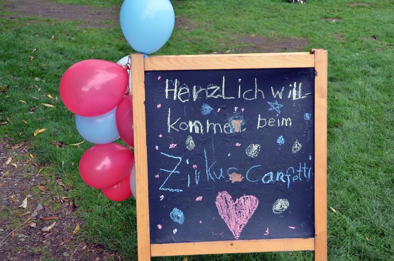 Zirkus Konfetti am Freitag (15.8.2014) auf dem Hof Wessels.