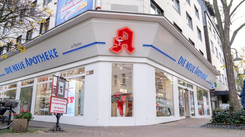 Die Neue Apotheke mit ihrer Filiale an der Hauptstraße in Wanne-Eickel.