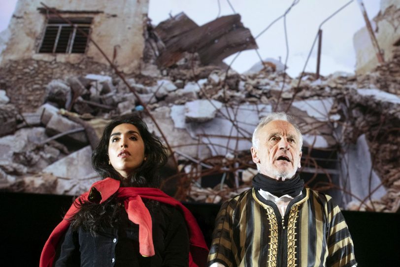 Susana Abdal Majid und Johan Leysen.