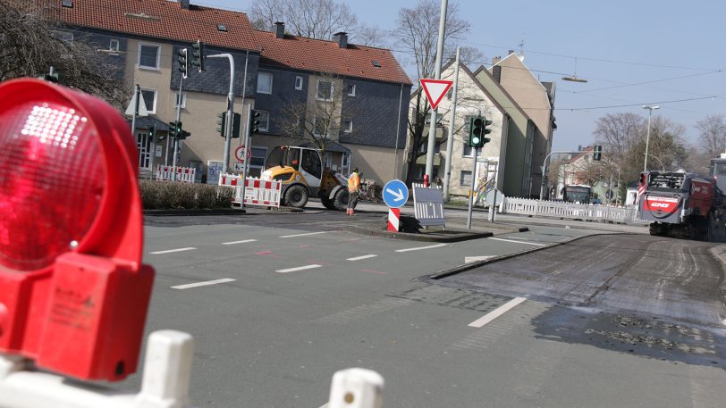 Die Fahrbahnerneuerung an der Rathausstraße.