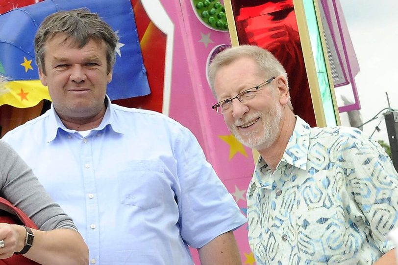Christian Bonner mit halloherne-Mitarbeiter Herbert Terlau.
