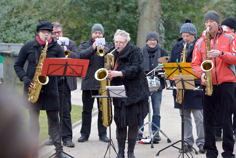 Gedenken an die Opfer der Märzrevolution 1920. Schwarz/Rot Atemgold 09