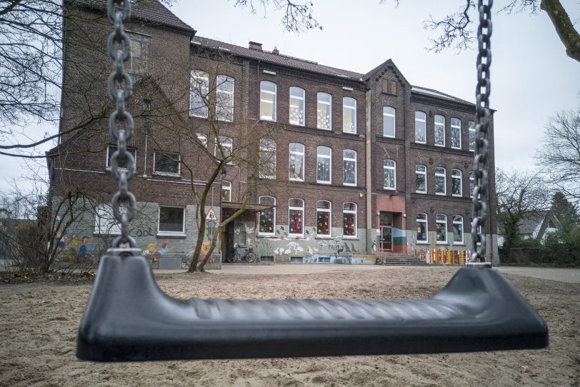 Die Grundschule an der Forellstraße wird durch einen Neubau ersetzt. Das Schulgebäude wurde 1898 errichtet und 1934 erweitert.