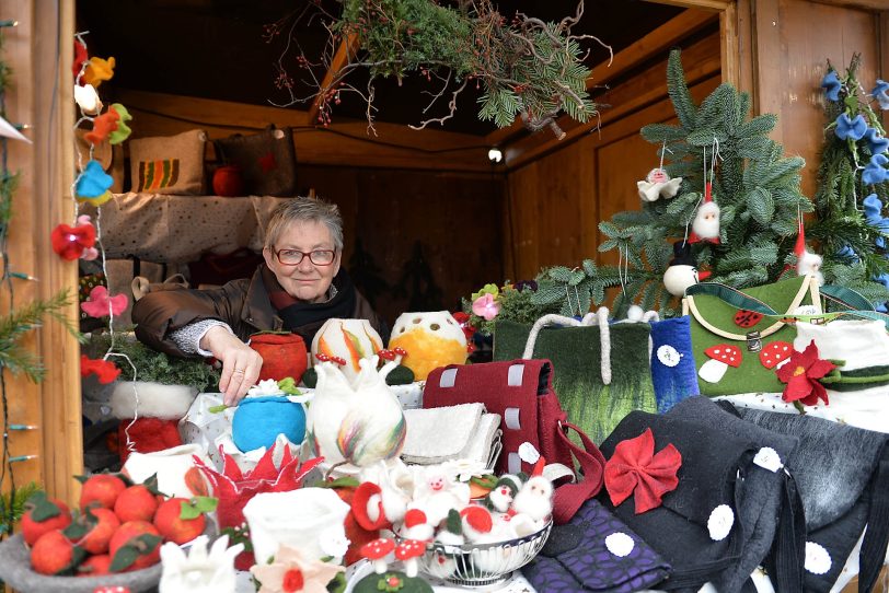 Weihnachtliches auf dem Markt der WfB.