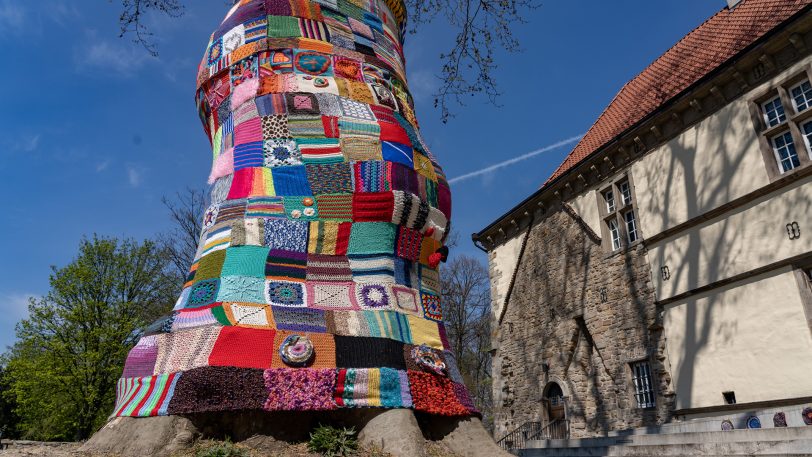 Die Strick-Aktion des Emschertal-Museums wurde beendet.
