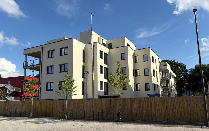 So sieht ein fertiges Wohnhaus aus: Der Einzug der Mieter ist hier für Januar 2026 geplant.