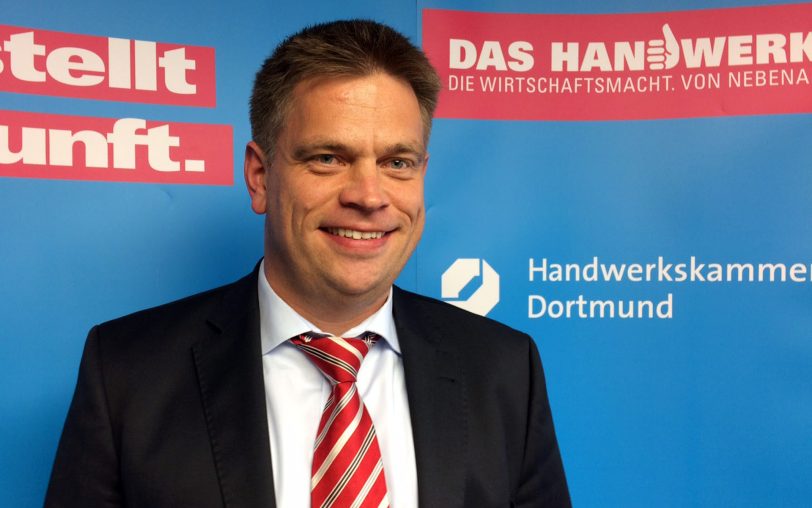v.l. HWK-Präsident Berthold Schröder, Wido Föckeler.
