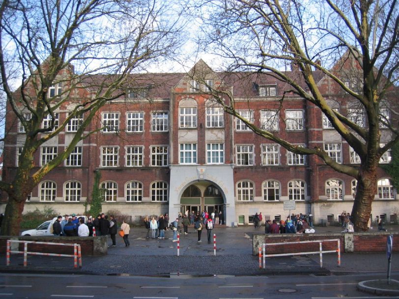 Die Königin-Luisen-Schule im Jahr 2004.