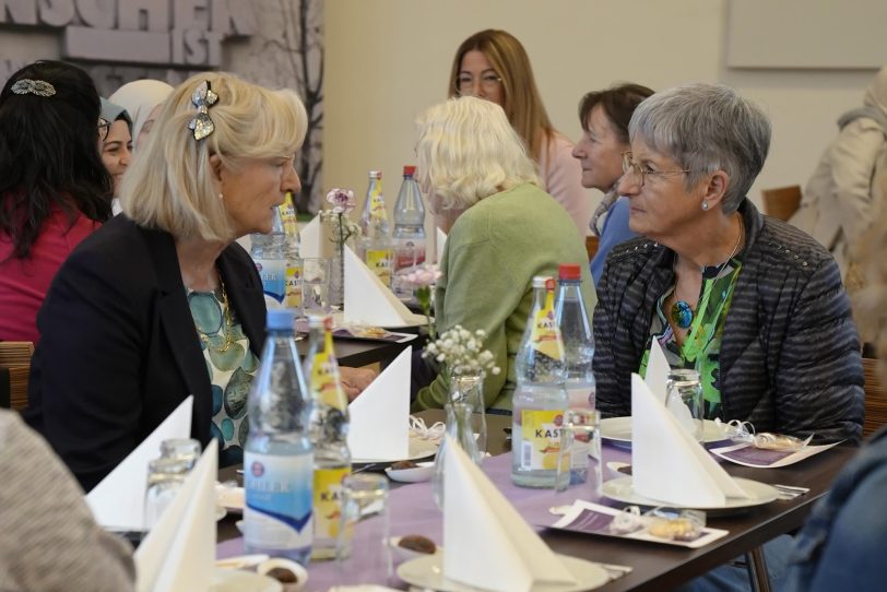 Fastenbrechen am Weltfrauentag (8.3.2025) in der Islamischen Gemeinde.