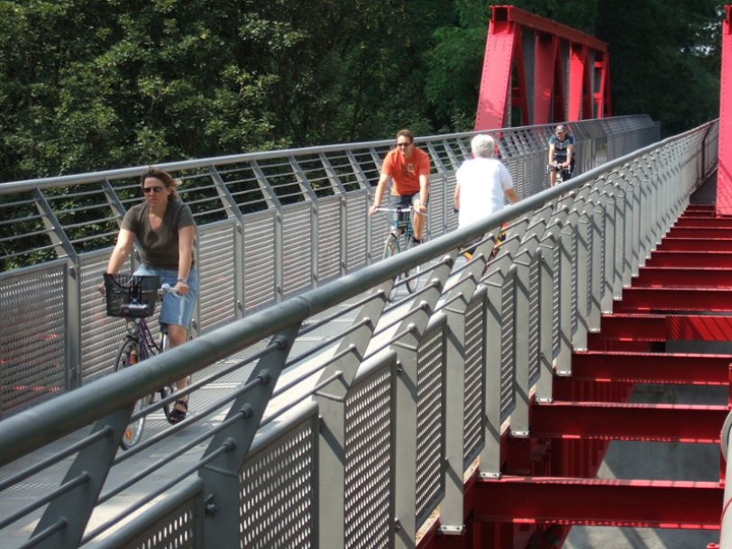 Radweg der Erzbahntrasse.