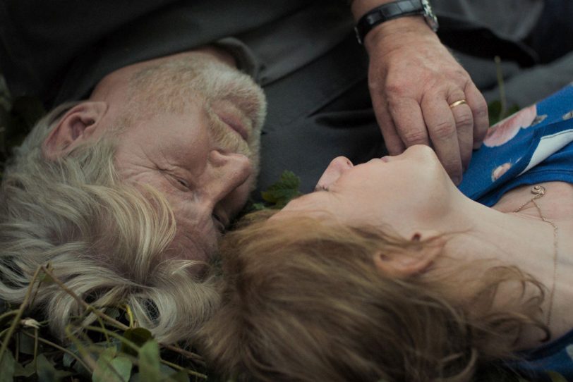 Ein großes Versprechen: Juditha (Dagmar Manzel) und Erik (Rolf Lassgård) blicken auf eine lange, glückliche Ehe zurück.